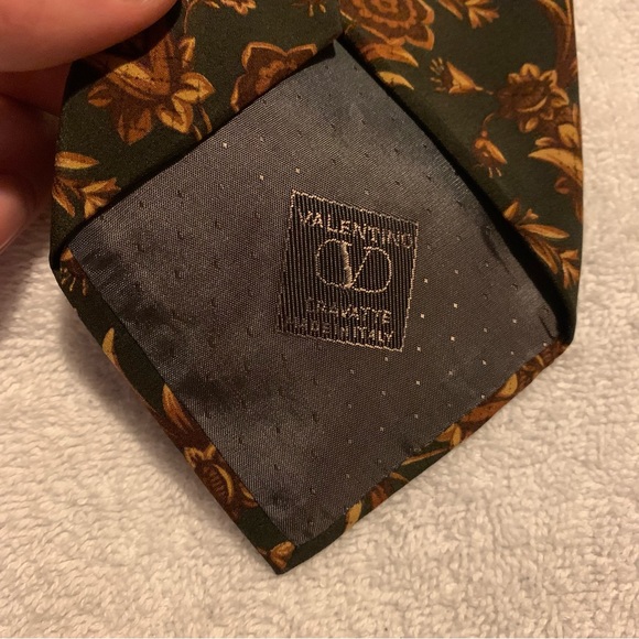 VALENTINO CRAVATTE Floral Silk Neck Tie Made in Italy - Picture 7 of 9